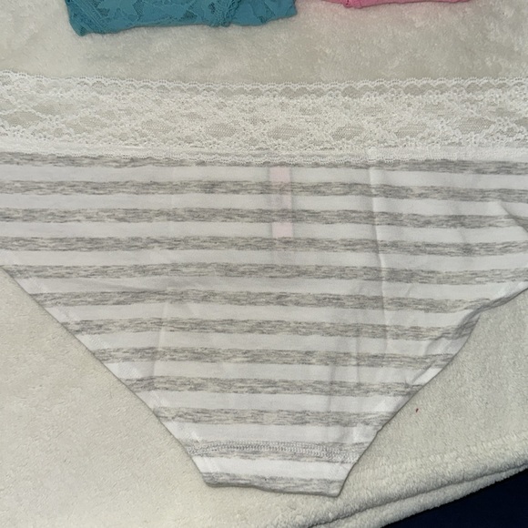 Victoria’s Secret Lot of 5 Panties Size L - Picture 10 of 12